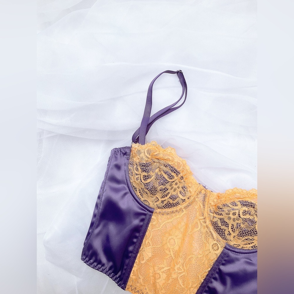 urban outfitters purple cropped corset top small - Picture 2 of 6
